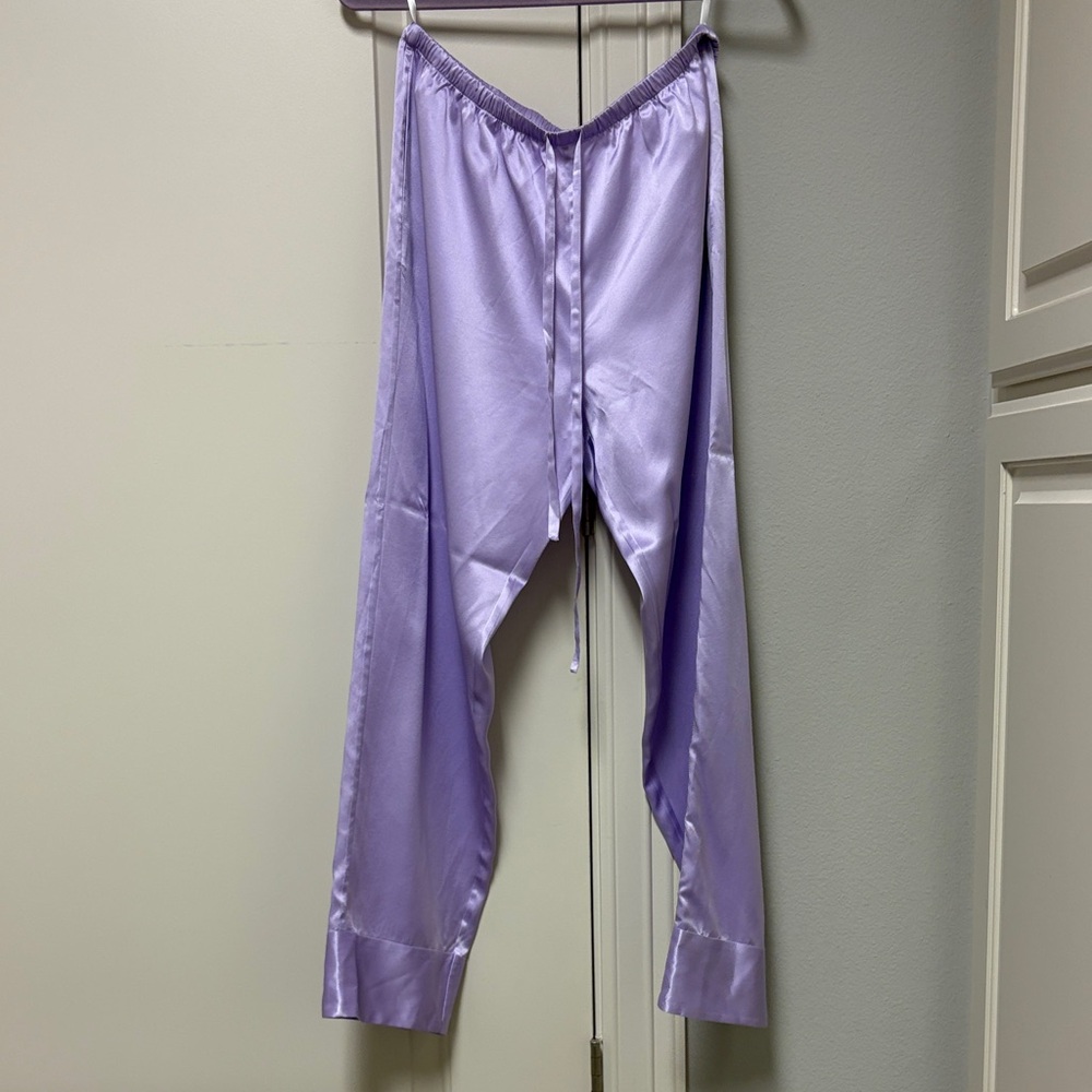 NWT 100% Silk Lavender Women's long sleeve Pajama Set Size Medium (8-10) - Picture 5 of 7